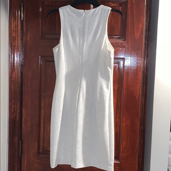 Dress - Picture 4 of 8